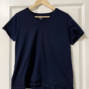 Land's End - Women's - Relaxed Fit -100% Cotton Tee - Medium